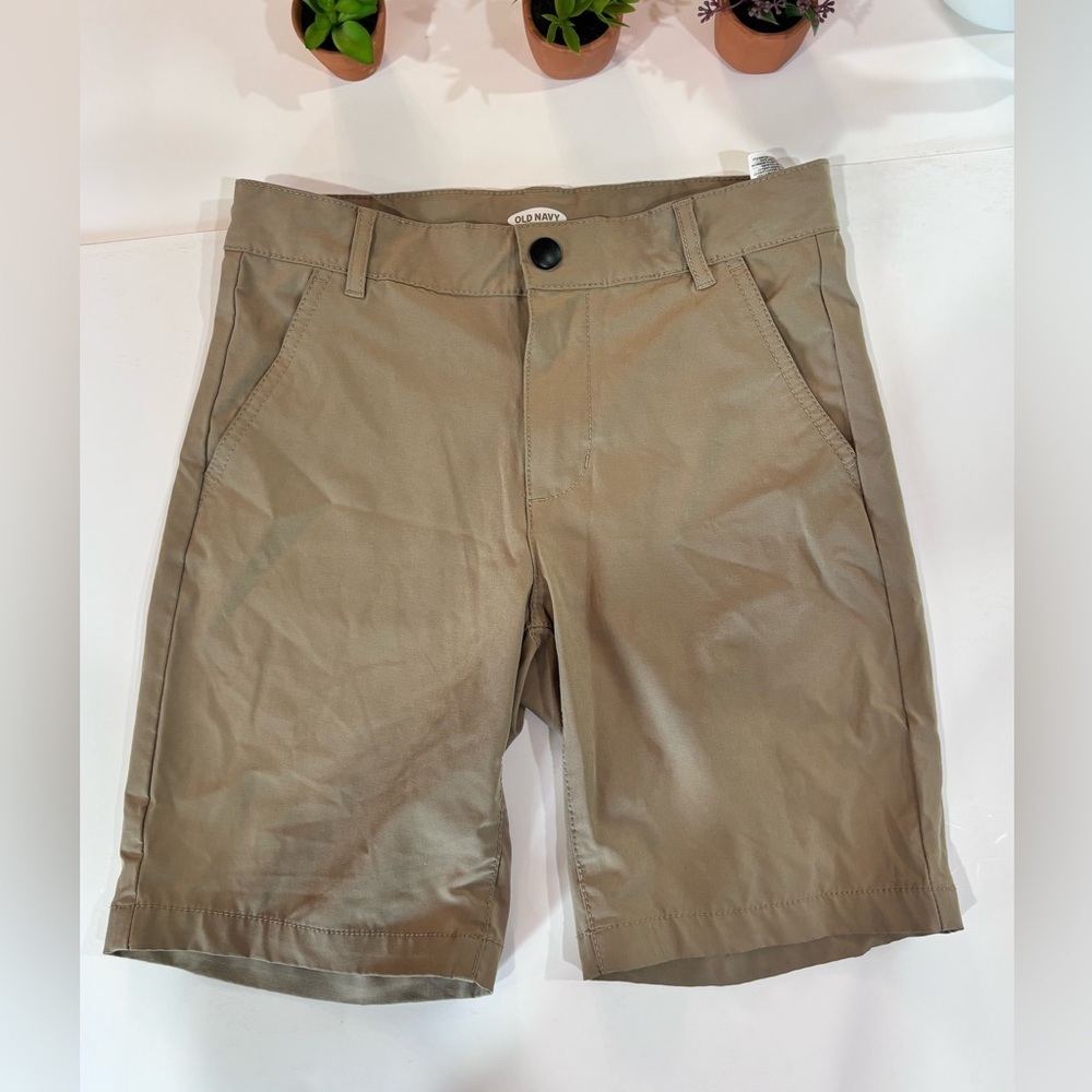 Old Navy Boys Khaki Shorts - Picture 2 of 13